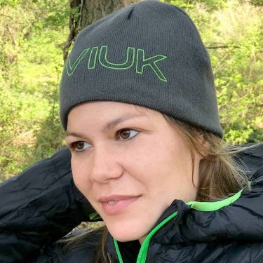 Niviuk Beanie is reversible: dark grey on one side, light grey on the other!