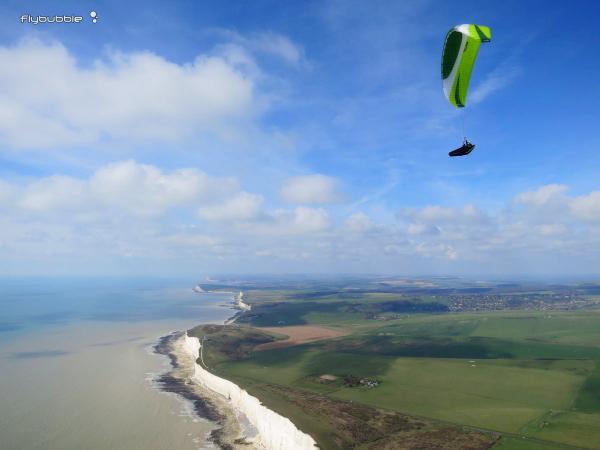 Making the most of sea thermals on a paraglider or hang glider