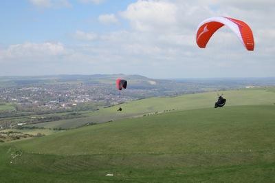 Paragliding tips from a low-airtime paraglider pilot's perspective