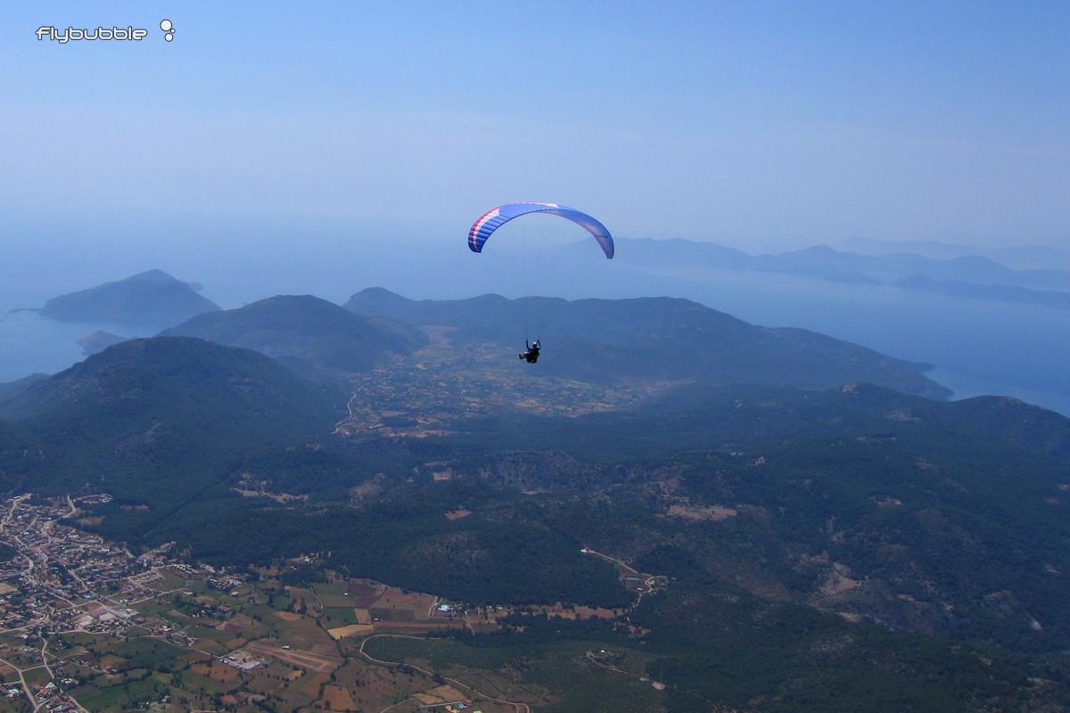 Paragliding "Low-airtime SIV" by Julian Rayner