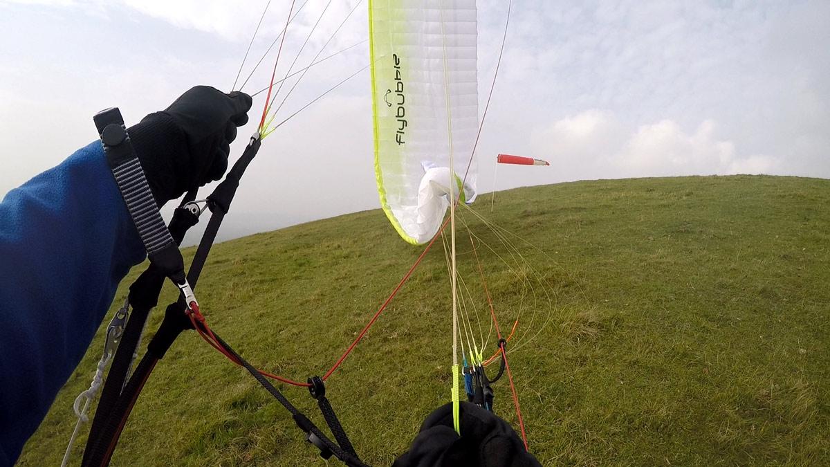 How to fix a cravatte on your paraglider!
